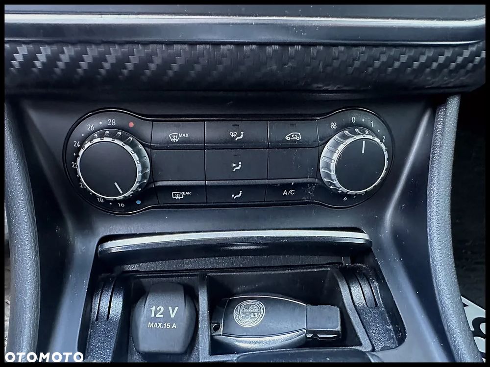 Mercedes-Benz Klasa A 45 AMG 4-Matic - 28