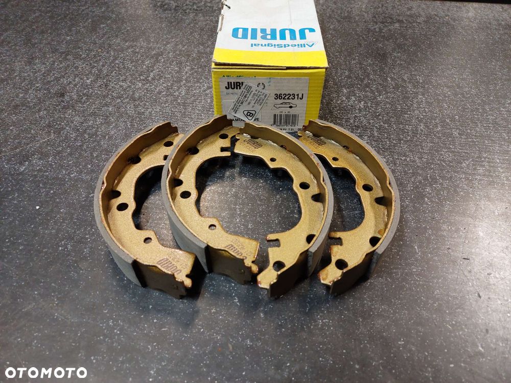 SZCZĘKI HAM 180x30 DAIHATSU CHARADE  1.0 1.0d  1.0TD 83-87 ROK - 1