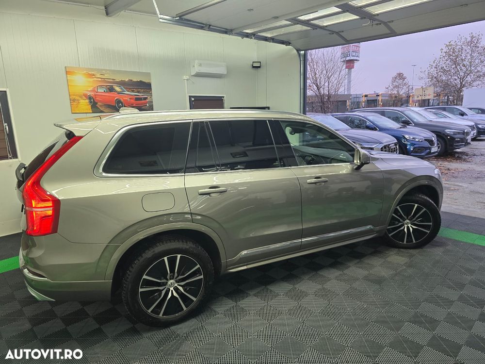 Volvo XC 90 - 9