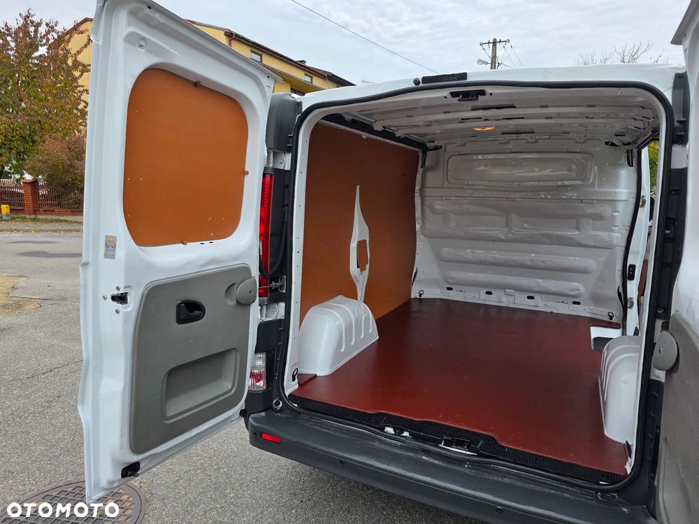 Opel Vivaro - 23
