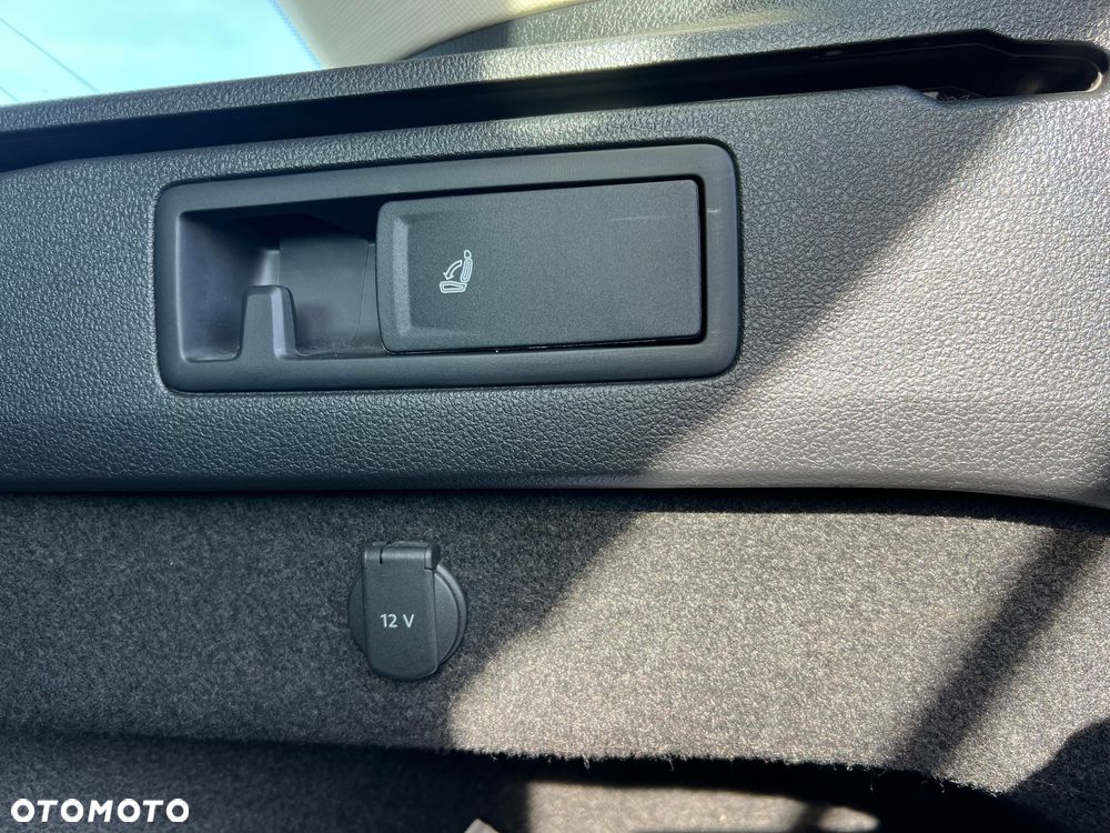 Volkswagen Passat - 20