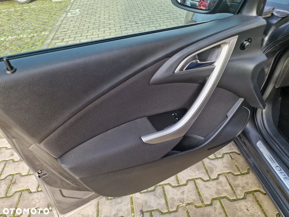 Opel Astra 1.7 CDTI DPF Design Edition - 24