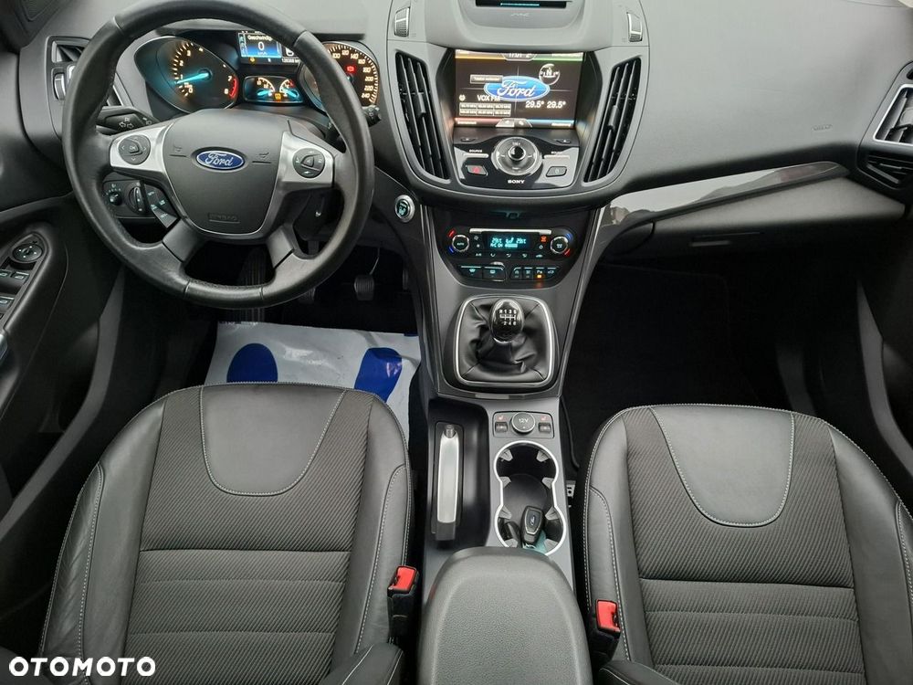 Ford Kuga 1.5 EcoBoost 2x4 Business Edition - 16