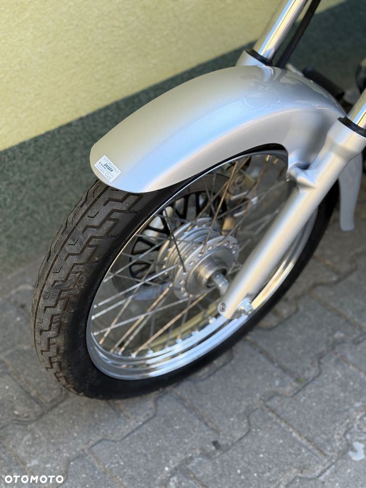 Suzuki Intruder - 30