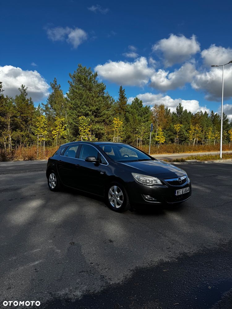 Opel Astra 1.4 T Cosmo - 8