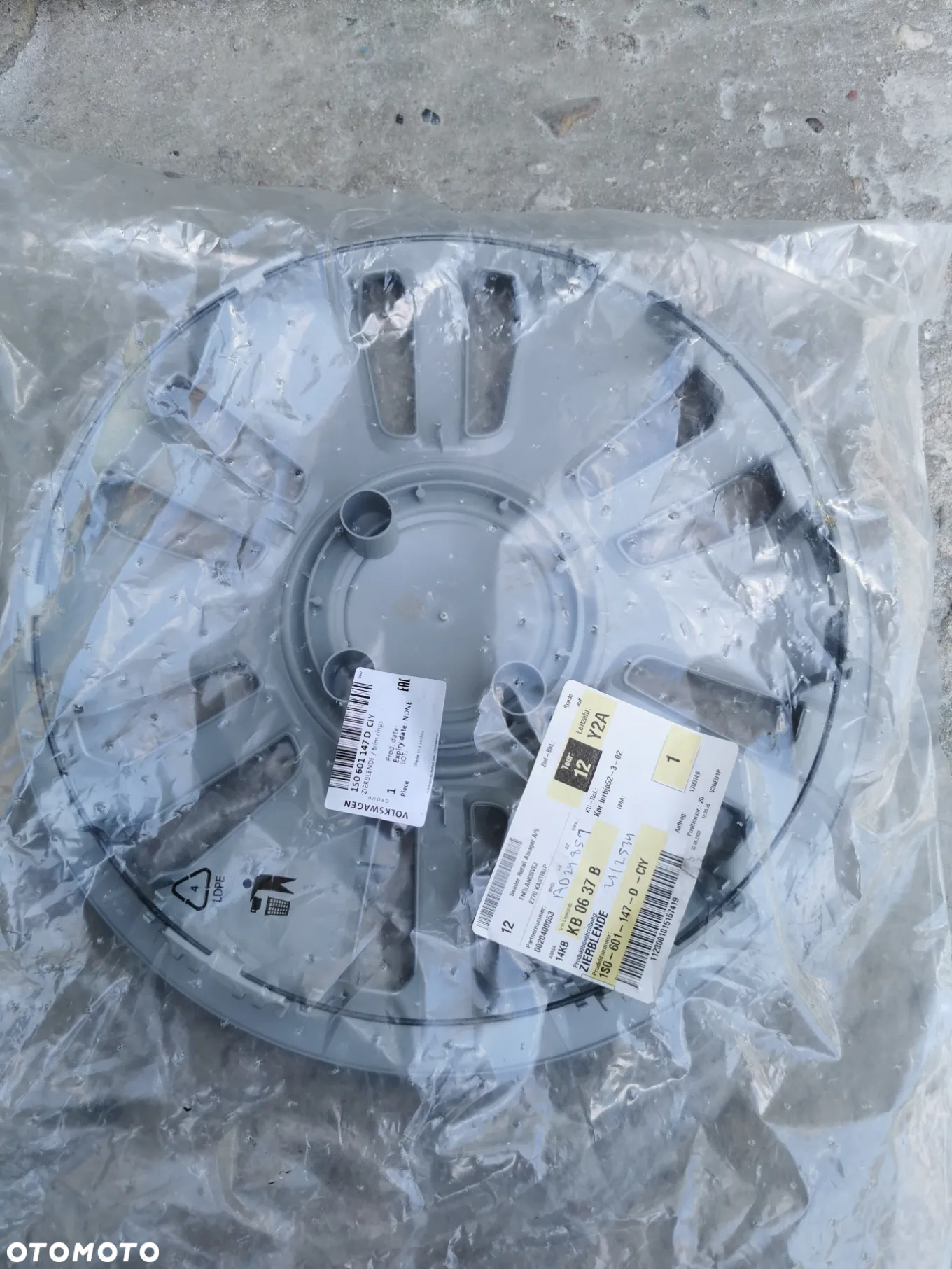 VW UP Polo Kołpak 14" 1 szt NOWY - 2