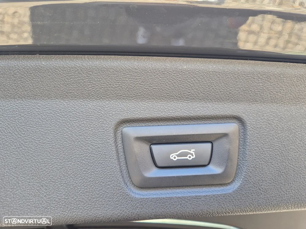 BMW i4 eDrive40 Pack Desportivo M - 17