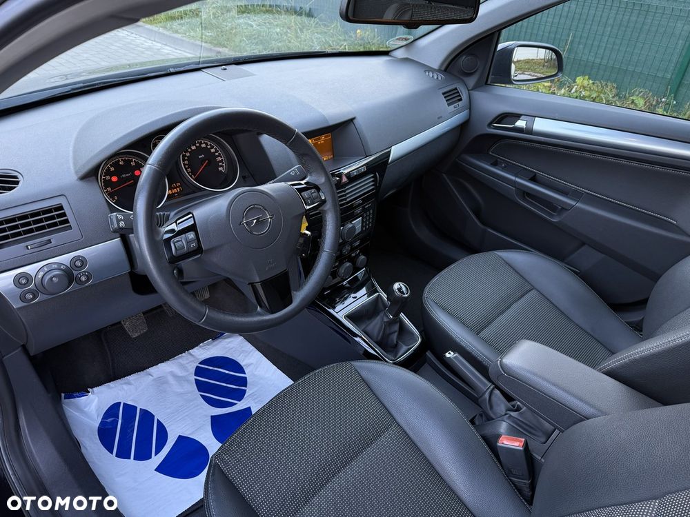 Opel Astra 1.8 Innovation - 19