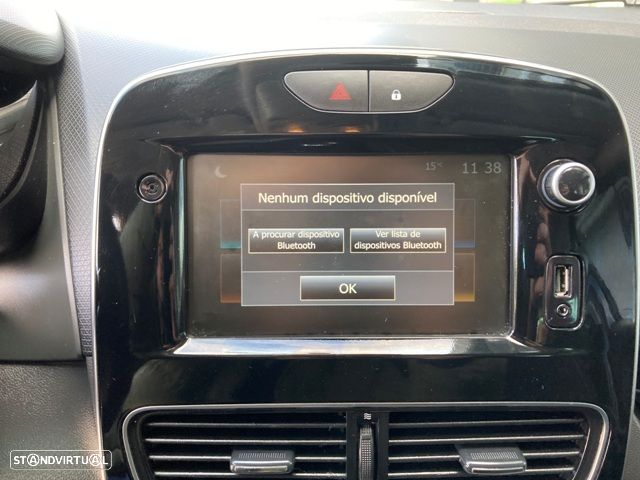 Renault Clio 0.9 TCe Limited Bi-Fuel - 22