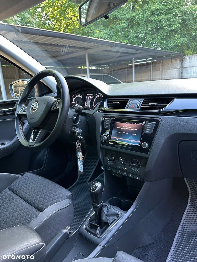Skoda RAPID Spb 1.0 TSI Ambition - 10