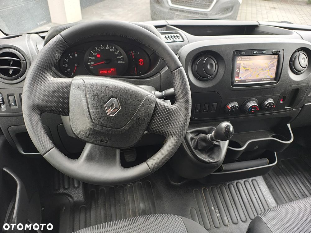 Renault Master - 32