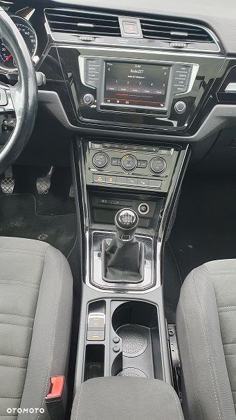 Volkswagen Touran 2.0 TDI SCR Highline - 14