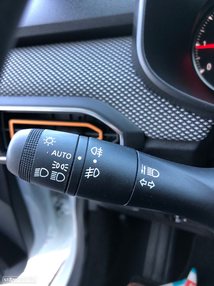 Dacia Sandero 1.0 TCe Comfort CVT - 28