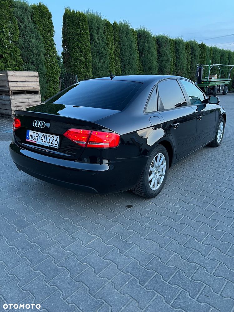 Audi A4 Limousine - 2