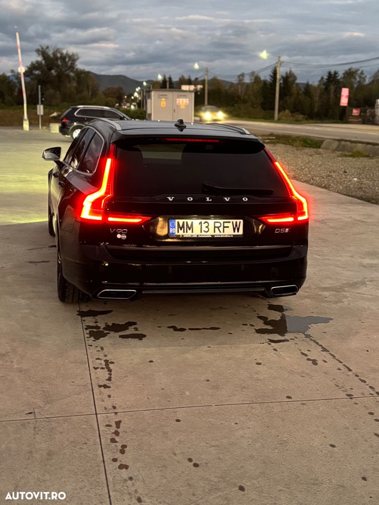 Volvo V90 D5 AWD R-Design - 4