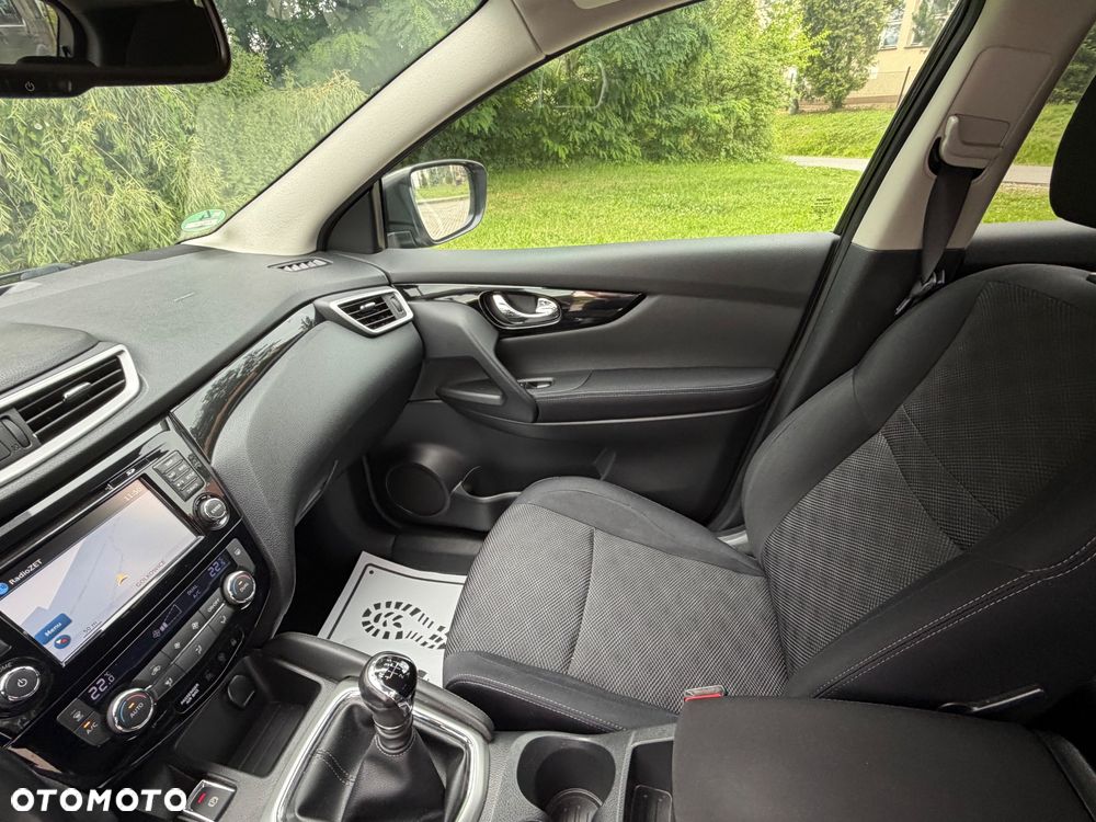 Nissan Qashqai 1.6 DIG-T N-Connecta - 18
