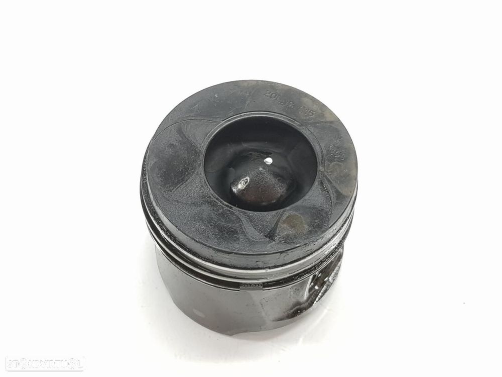 PISTÃO RENAULT MEGANE III BERLINA 5P - 1