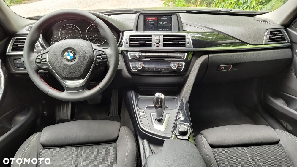 BMW Seria 3 318i GPF Sport Line Shadow - 11