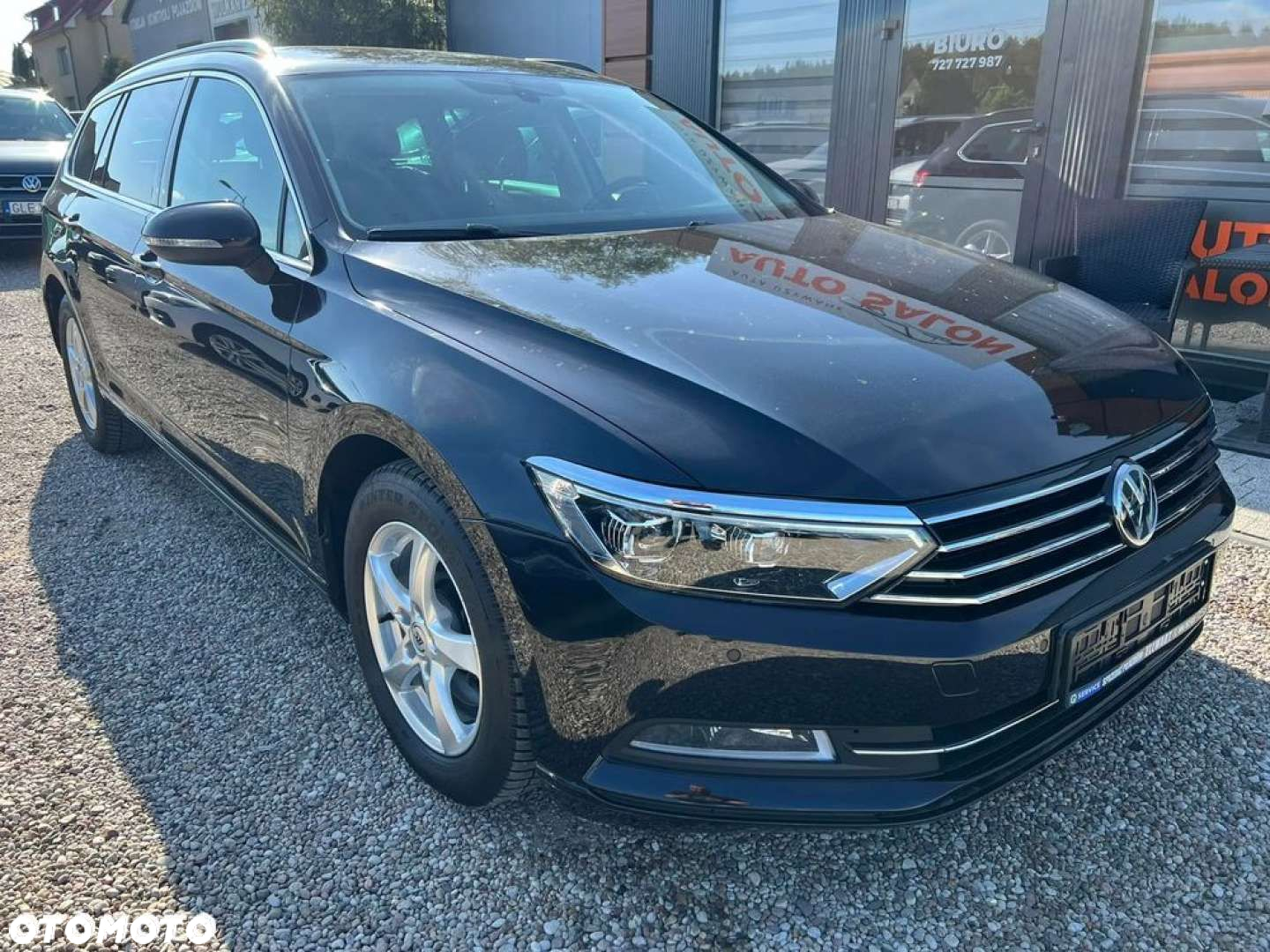 Volkswagen Passat - 2