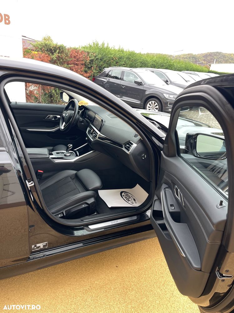 BMW Seria 3 330e Aut. Sport Line - 19