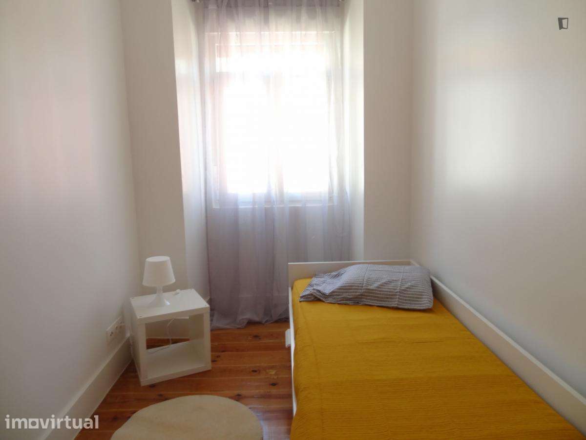 Quarto - localizado em Penha de França Lisbon - Grande imagem: 5/8