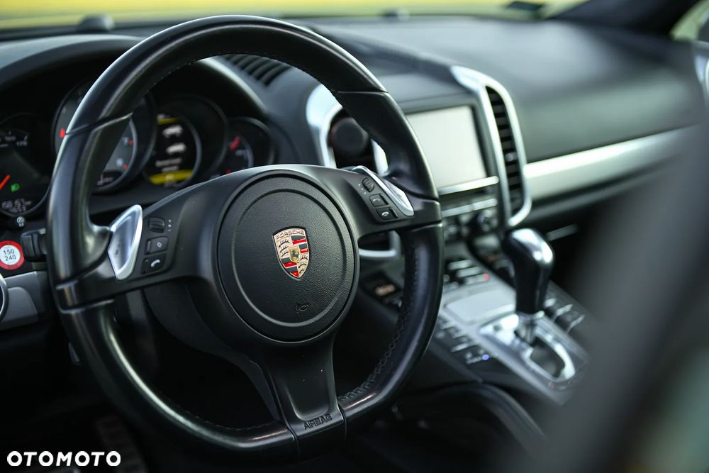 Porsche Cayenne GTS Tiptronic S - 22