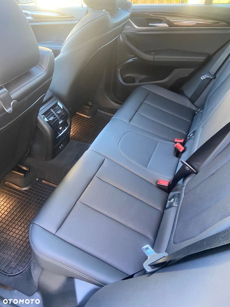 BMW X3 - 16