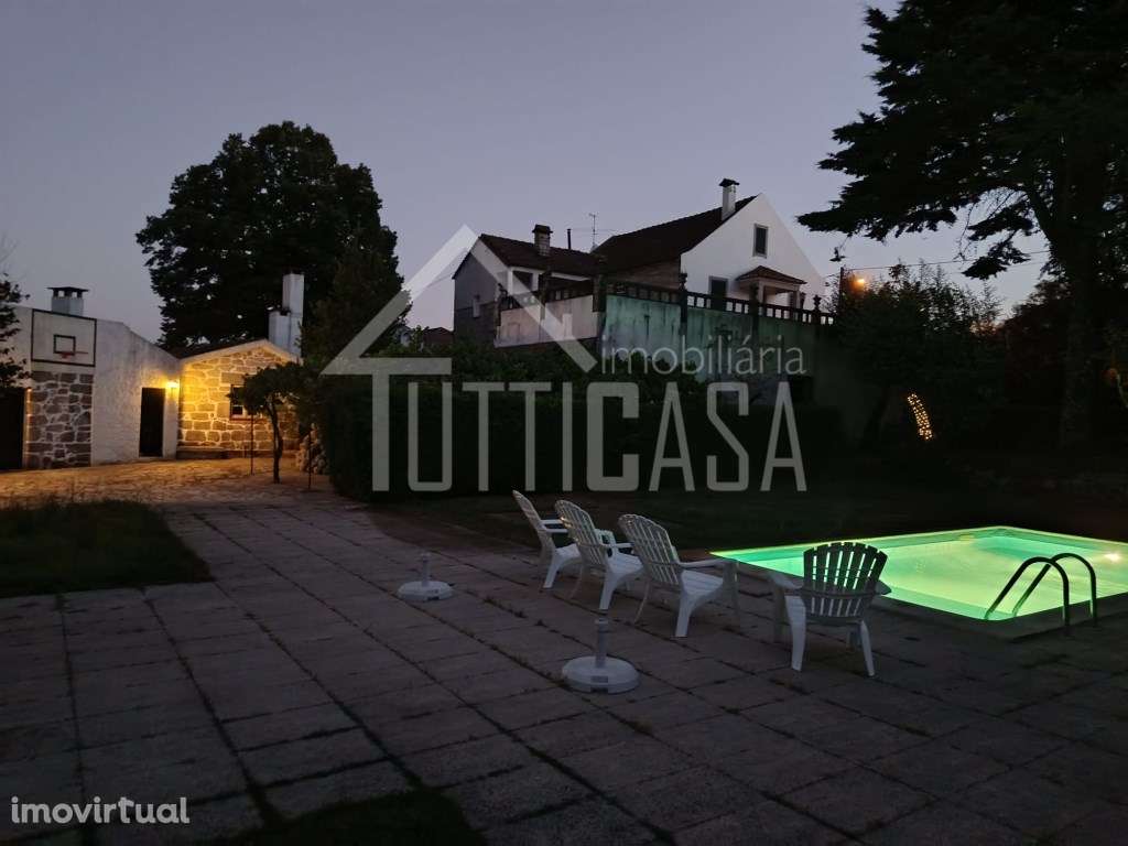 Moradia T6+2 com piscina na Mesquitela em Mangualde - Grande imagem: 4/46