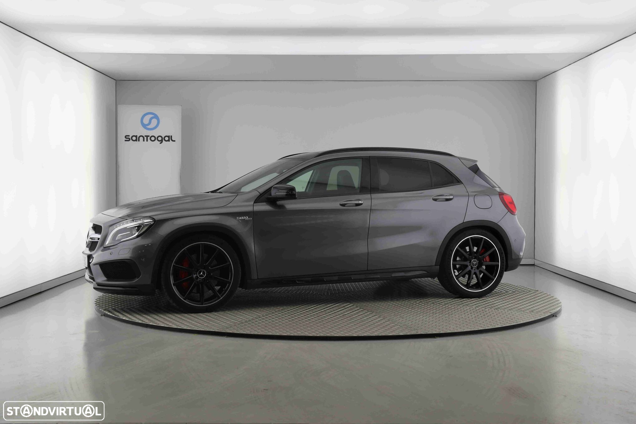 Mercedes-Benz GLA 45 AMG 4-Matic - 6