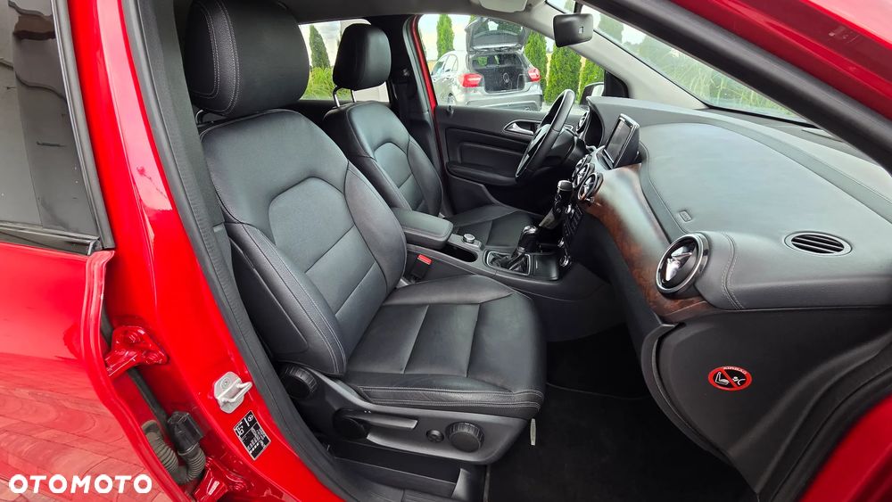 Mercedes-Benz Klasa B 200 (BlueEFFICIENCY) - 34