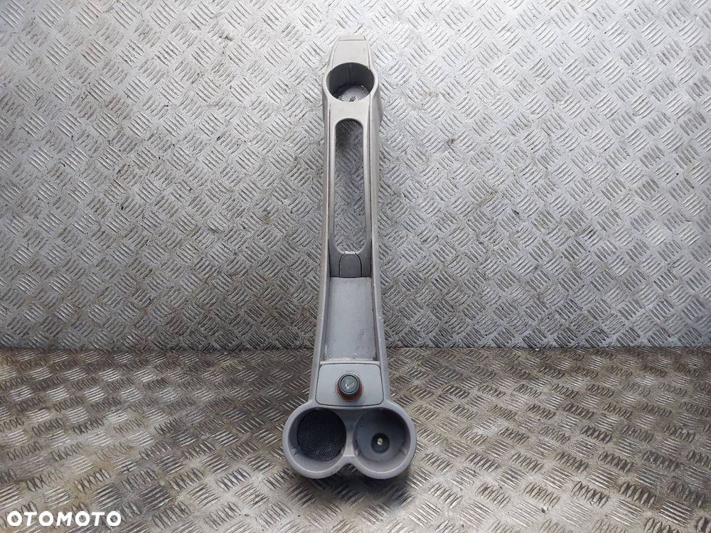 TUNEL ŚRODKOWY GNIAZDO ZAPALNICZKI FIAT PANDA II 735336465 735339972 - 3