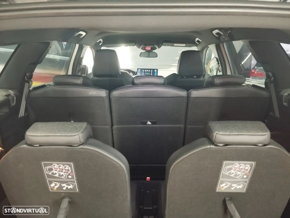 Peugeot 5008 1.2 PureTech Allure EAT8 - 15