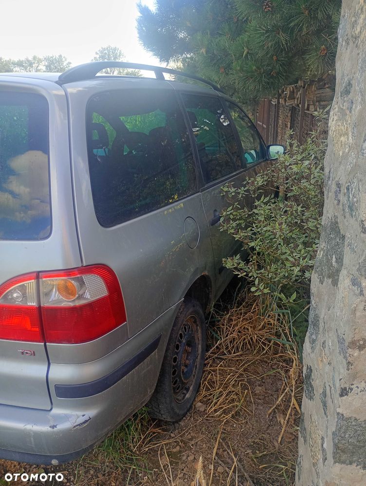 Ford Galaxy - 2