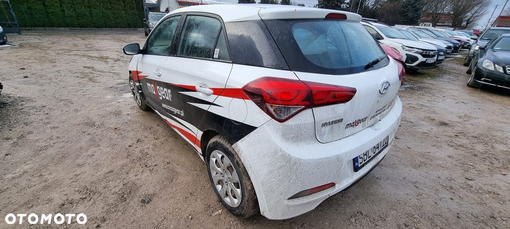 Hyundai i20 - 3