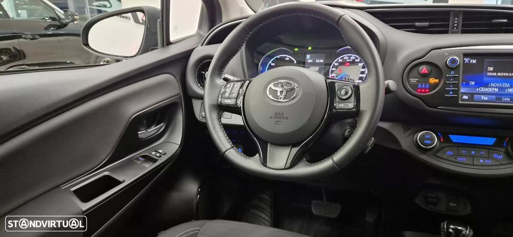 Toyota Yaris 1.5 HSD Comfort+P.Style - 19