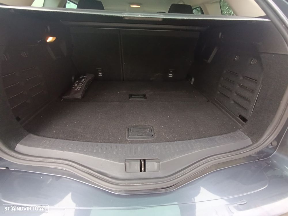 Renault Mégane Sport Tourer 1.5 Blue dCi Limited - 32