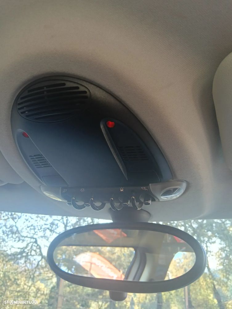 MINI Countryman Cooper D - 16