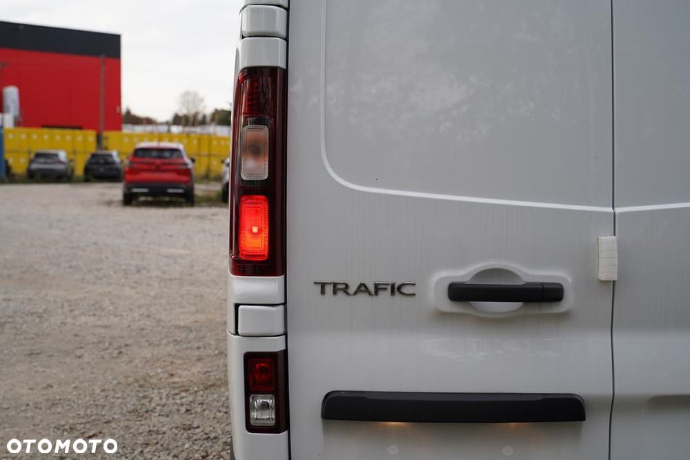 Renault Trafic - 26