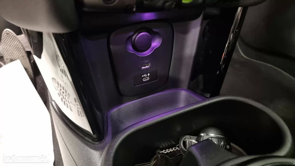 MINI 3 Portas Cooper SE Yours - 30