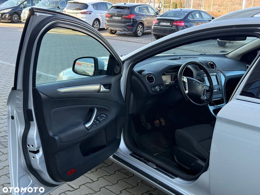 Ford Mondeo 2.0 TDCi Titanium - 10
