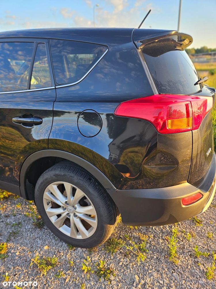 Toyota RAV4 2.2 D-4D Premium - 16