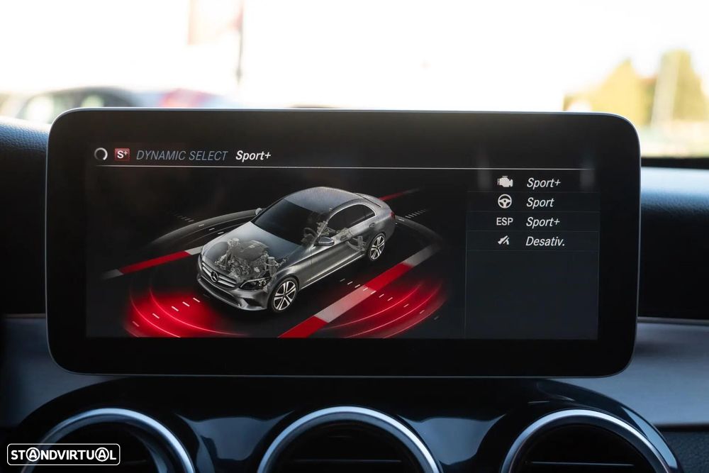 Mercedes-Benz C 300 de AMG Line - 21