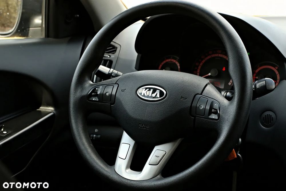 Kia Ceed 1.4 CVVT Attract - 34