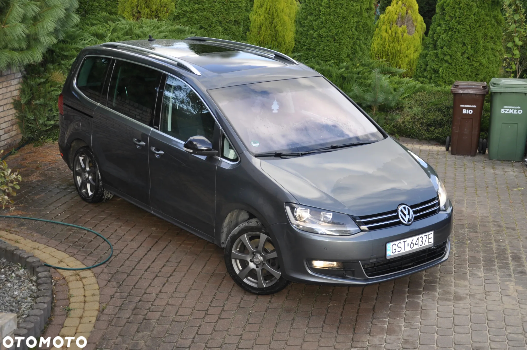 Volkswagen Sharan 2.0 TDI Highline DSG - 2
