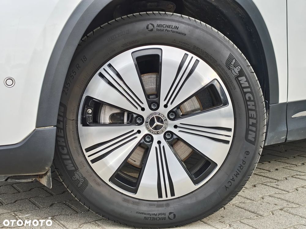 Mercedes-Benz EQA - 23