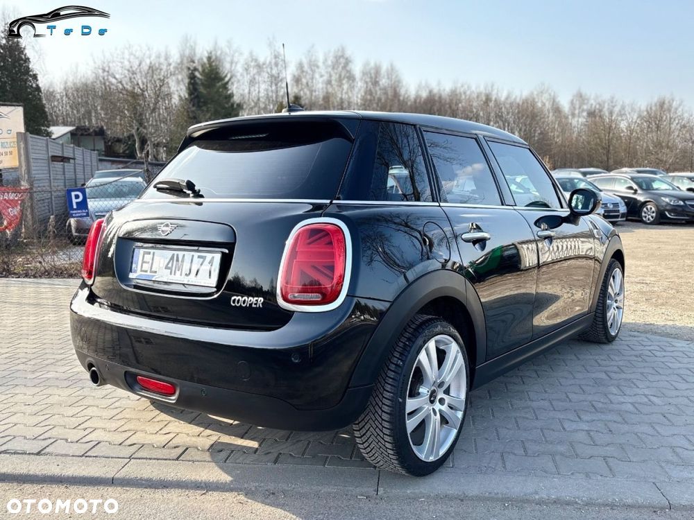 MINI Cooper Seven Chili - 17