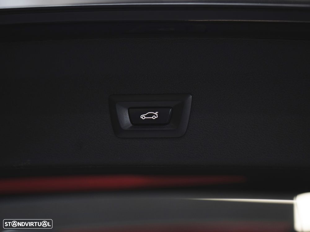 BMW X1 16 d sDrive Line Sport - 14