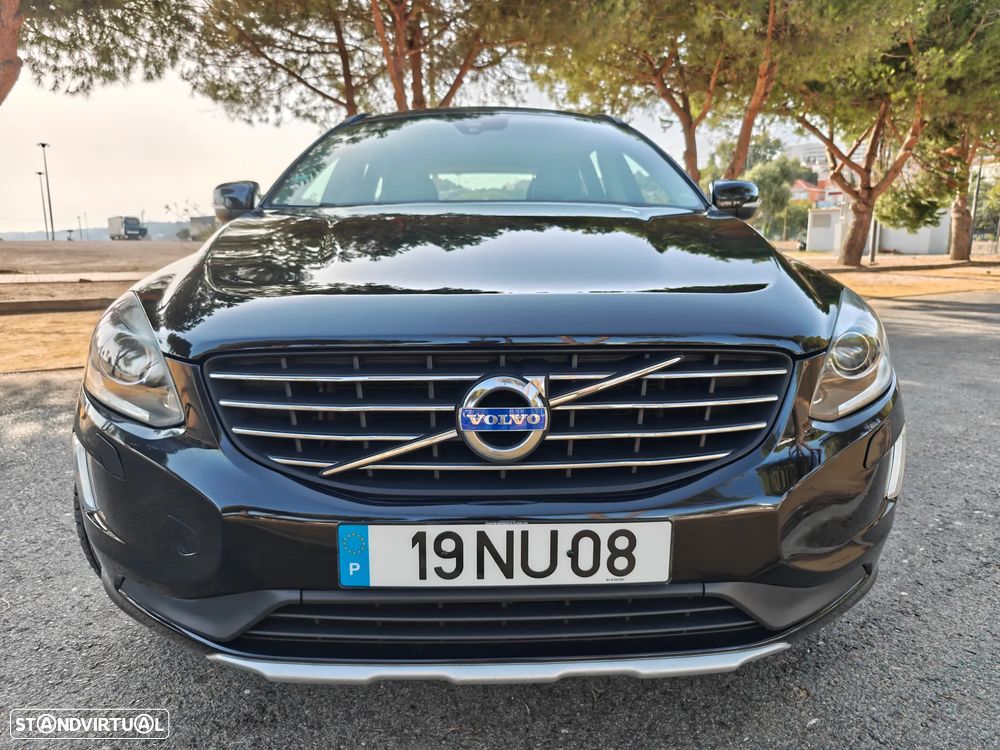 Volvo XC 60 2.0 D4 Momentum Start/Stop - 4