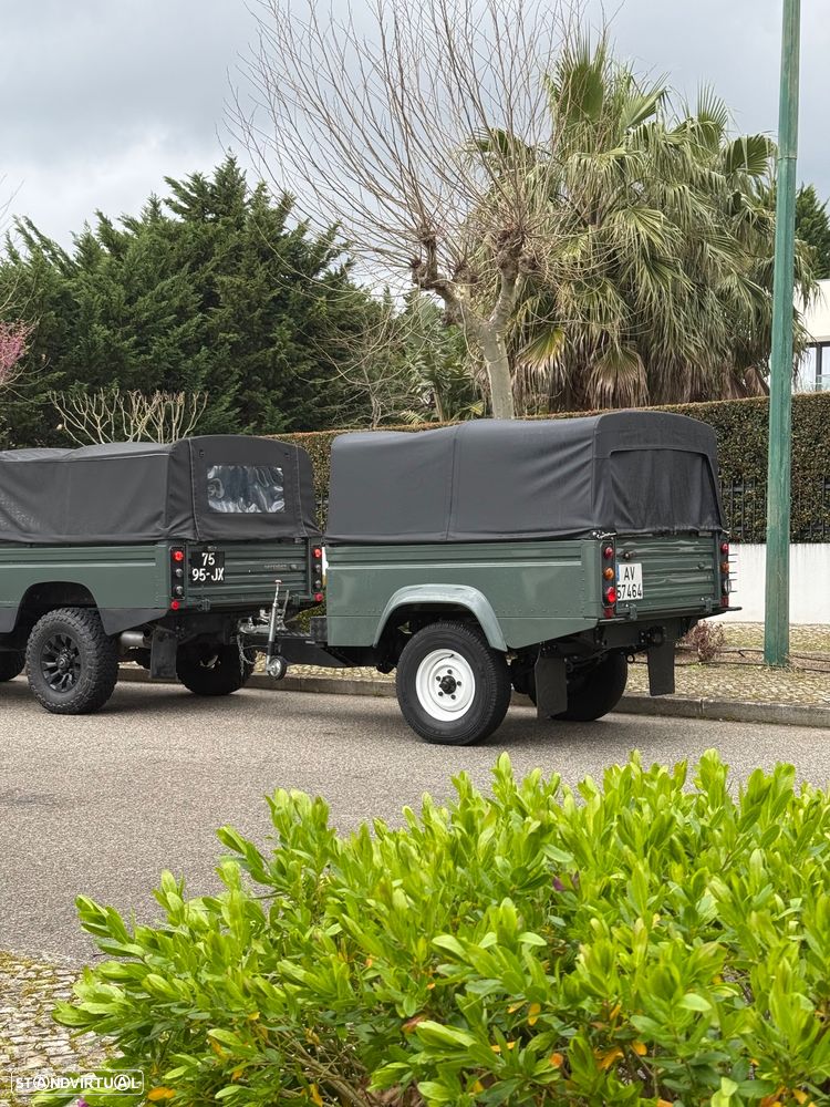 Land Rover Defender 110 SE - 37