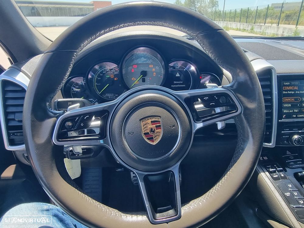 Porsche Cayenne S E-Hybrid - 17